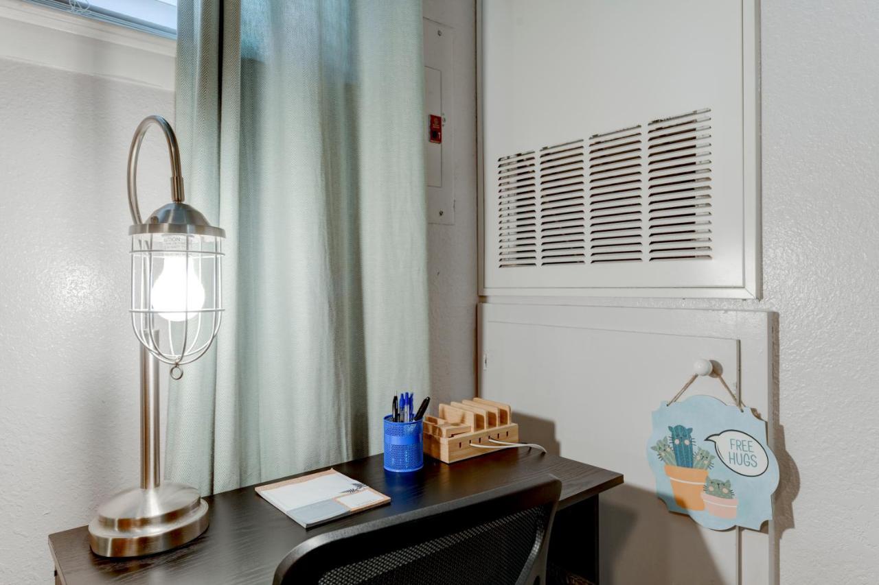 Cozy Studio Stay Near Downtown Austin And Ut المظهر الخارجي الصورة